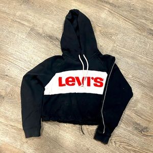 Levi’s coloured blocked sweater